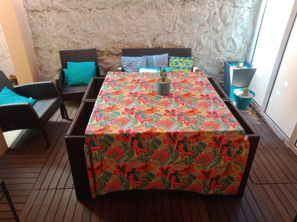 Ferienwohnung Studio Centre Avec Terrasse Menton Exterior foto